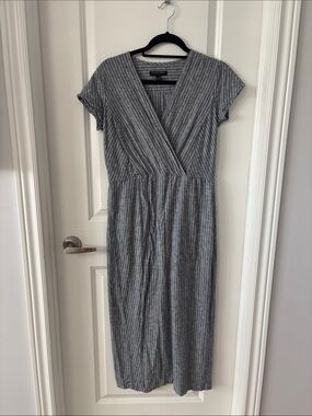 Banana Republic Gray Striped Surplice Midi Dress